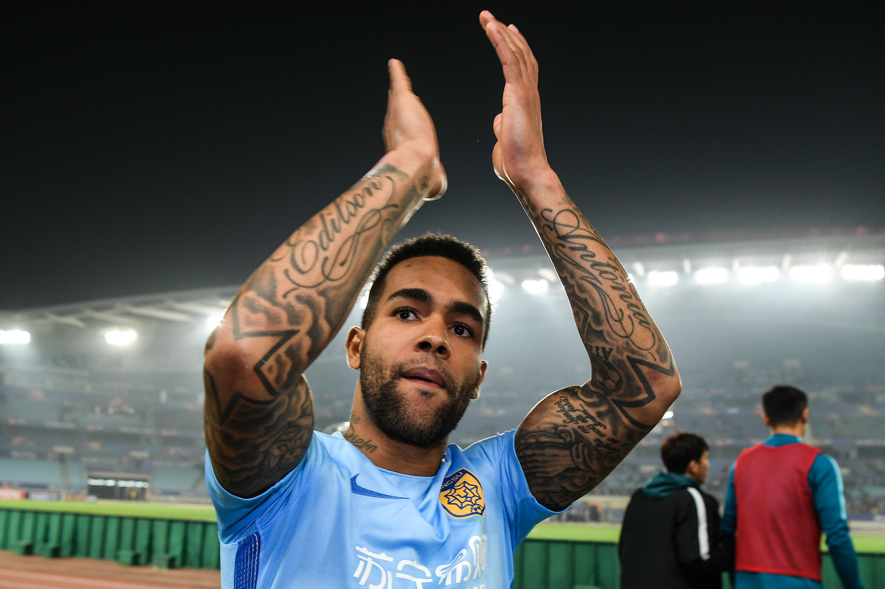 xingkong.com:
陆俊本应成为中国足坛最佳裁判 却受贿沦为黑哨 他现在怎样了?(图3) 星空官网登录