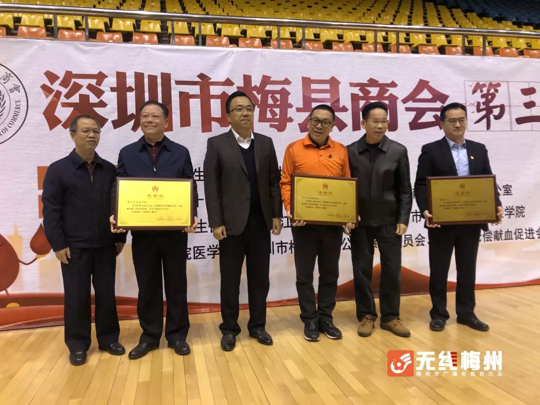 濮阳市范县濮城镇中心校举行“讲师德铸师魂做先锋”演讲比赛【星空体育官网】(图1) 濮阳市范县濮城镇中心校举行“讲师德铸师魂做先锋”演讲比赛【星空体育官网】(图1)