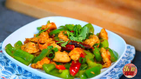 【xingkong体育官网登录】达州失火商贸城7年前曾发火灾 消防回应为何烧了近三天(图2)