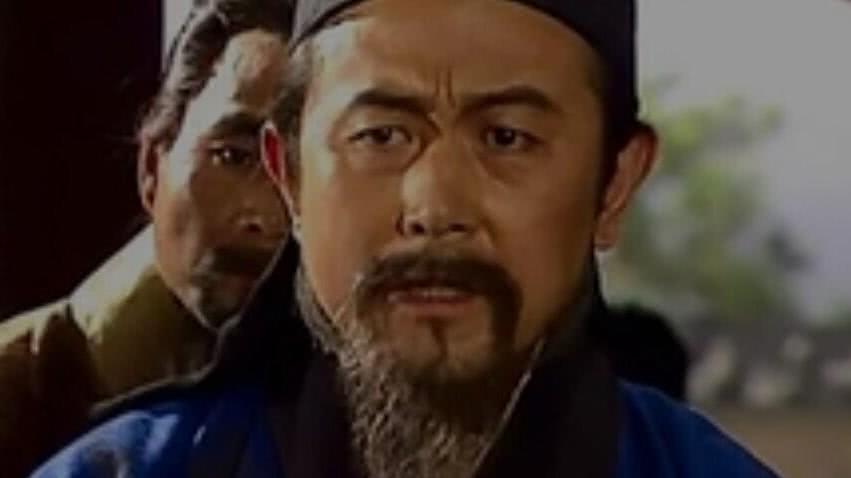 “星空官网登录”洞井小区民宅突发起火 红星消防火速到场救援(图2)