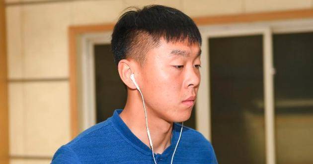 
战申花 大连3分变1分 “汪球王”体现遭质疑：他还不如C队宿将‘xingkong.com’(图3)